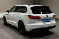 Volkswagen Touareg din 2023 cu 18.226 km - oferta VOL246275 - foto 5