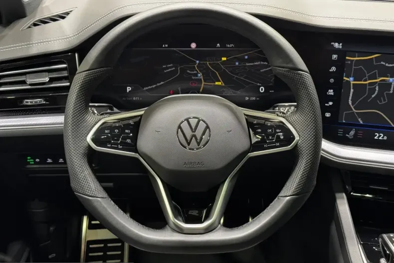 Volkswagen Touareg din 2023 cu 18.226 km - oferta VOL246275 - foto 7