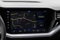 Volkswagen Touareg din 2023 cu 18.226 km - oferta VOL246275 - foto 9