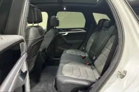 Volkswagen Touareg din 2023 cu 18.226 km - oferta VOL246275 - foto 23