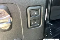 Land Rover Defender din 2024 cu 29.543 km - oferta LAN246281 - foto 9