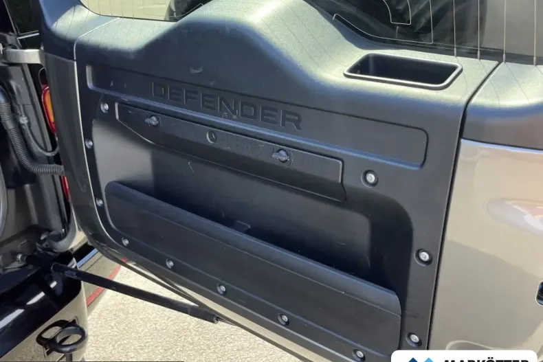 Land Rover Defender din 2024 cu 29.543 km - oferta LAN246281 - foto 10