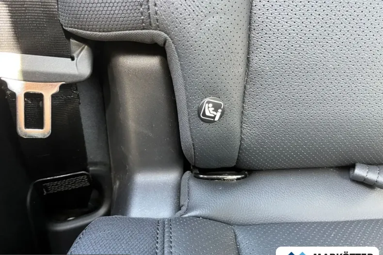 Land Rover Defender din 2024 cu 29.543 km - oferta LAN246281 - foto 42