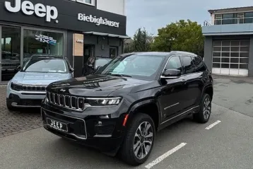 Jeep Grand Cherokee din 2023 - oferta JEE246287
