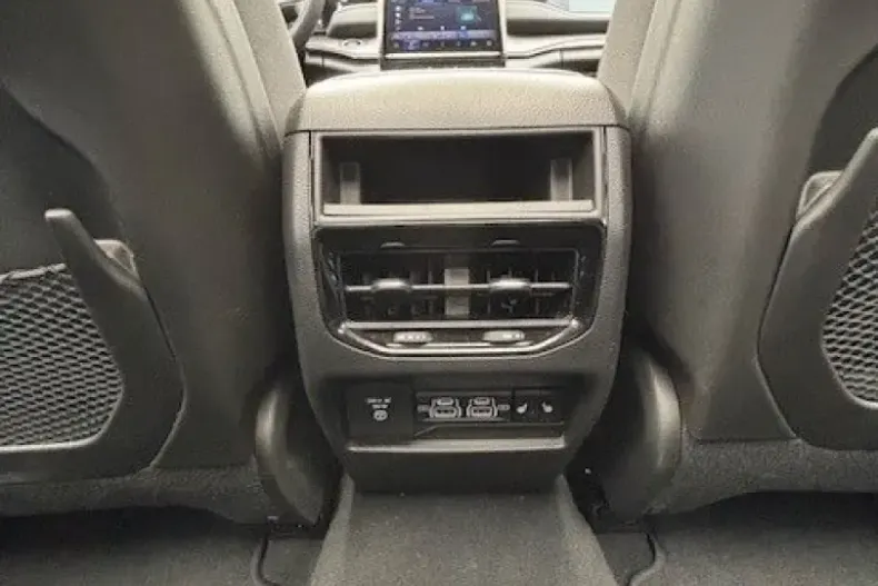 Jeep Grand Cherokee din 2023 cu 31.015 km - oferta JEE246287 - foto 13