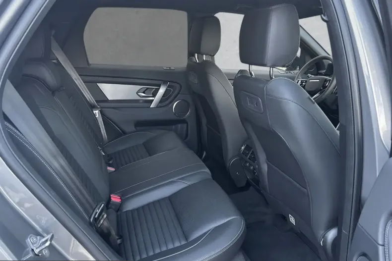 Land Rover Discovery Sport din 2024 cu 27.400 km - oferta LAN246288 - foto 5