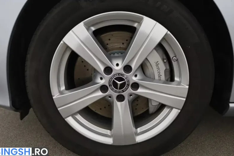 Mercedes-Benz C 300 (Clasa C) din 2023 cu 64.005 km - oferta MER246295 - foto 19
