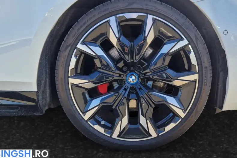 BMW 530 (Seria 5) din 2024 cu 29.990 km - oferta BMW246296 - foto 8