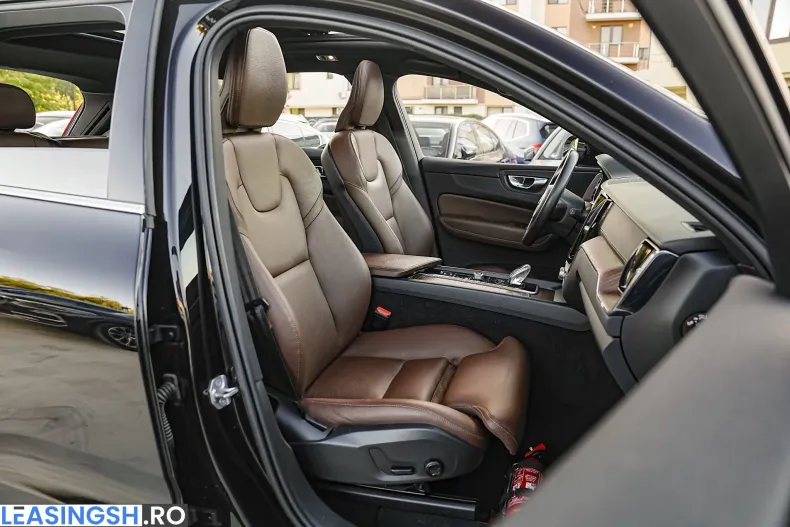 Volvo XC60 din 2021 cu 163.250 km - oferta VOL246305 - foto 11