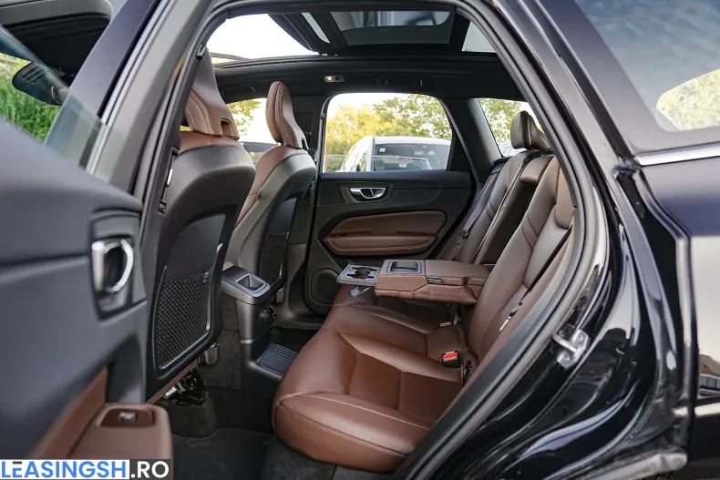 Volvo XC60 din 2021 cu 163.250 km - oferta VOL246305 - foto 12