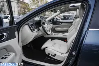 Volvo XC60 din 2022 cu 147.930 km - oferta VOL246307 - foto 8