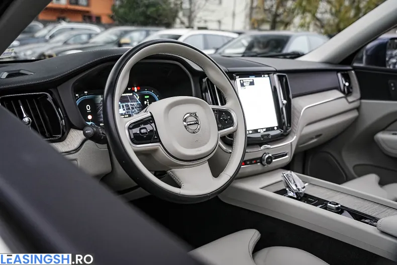 Volvo XC60 din 2022 cu 147.930 km - oferta VOL246307 - foto 16