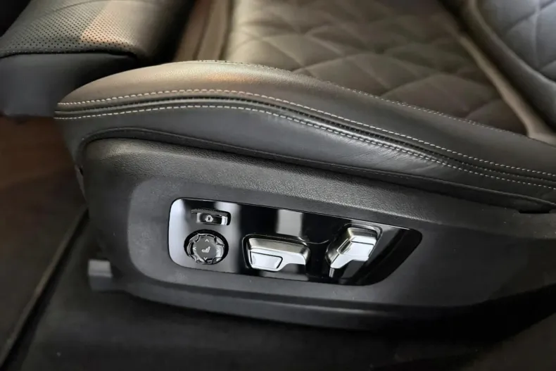 BMW X7 (Seria X) din 2025 cu 31.500 km - oferta BMW246314 - foto 24