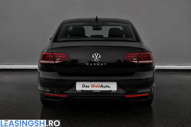 Volkswagen Passat din 2022 cu 86.600 km - oferta VOL246317 - foto 3