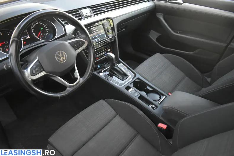 Volkswagen Passat din 2022 cu 86.600 km - oferta VOL246317 - foto 5