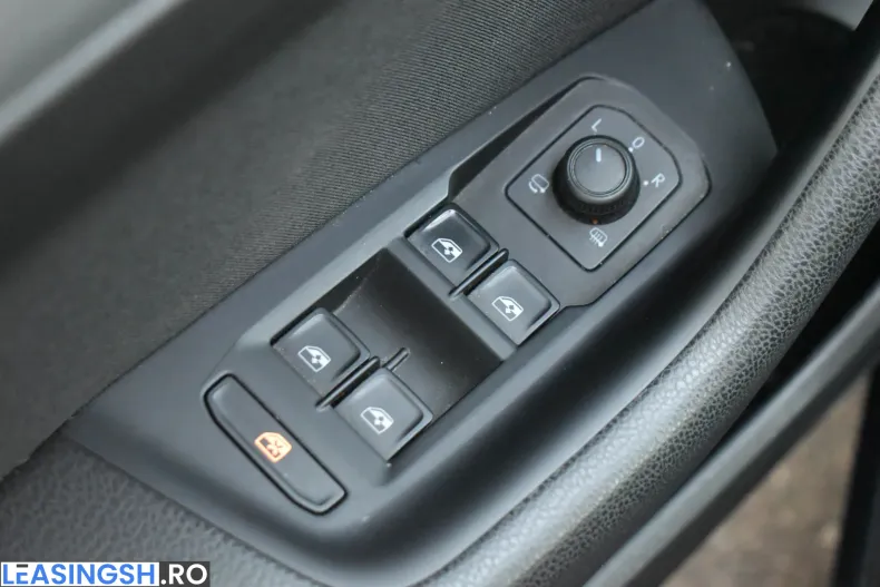 Volkswagen Passat din 2022 cu 86.600 km - oferta VOL246317 - foto 6