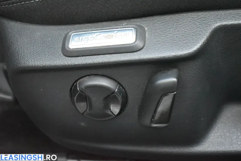 Volkswagen Passat din 2022 cu 86.600 km - oferta VOL246317 - foto 7