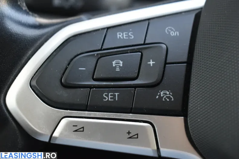 Volkswagen Passat din 2022 cu 86.600 km - oferta VOL246317 - foto 8