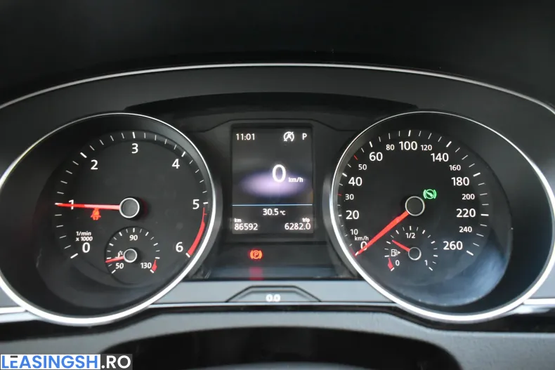 Volkswagen Passat din 2022 cu 86.600 km - oferta VOL246317 - foto 9