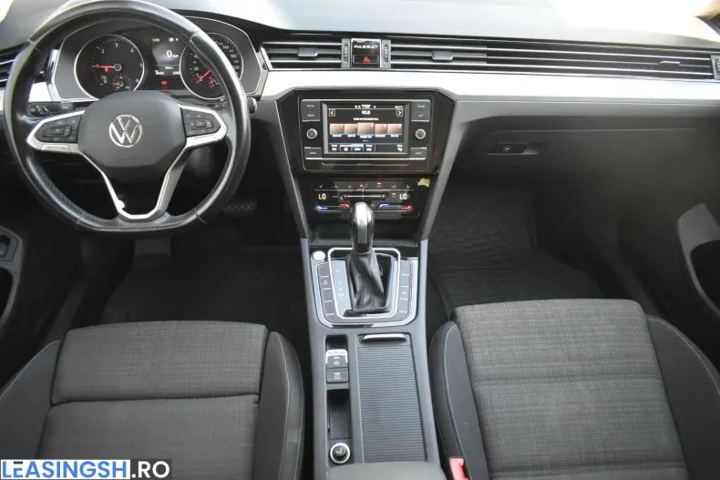 Volkswagen Passat din 2022 cu 86.600 km - oferta VOL246317 - foto 16