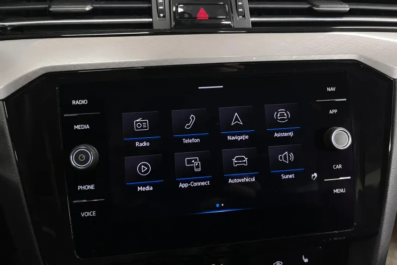 Volkswagen Passat din 2023 cu 39.949 km - oferta VOL246329 - foto 17