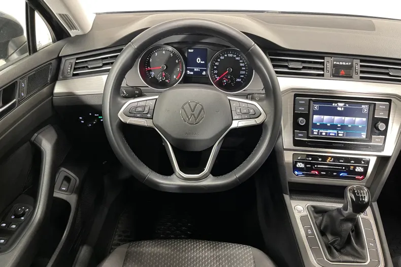 Volkswagen Passat din 2021 cu 37.230 km - oferta VOL246330 - foto 6