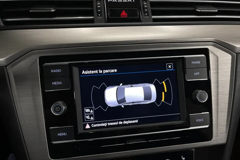 Volkswagen Passat din 2021 cu 37.230 km - oferta VOL246330 - foto 13