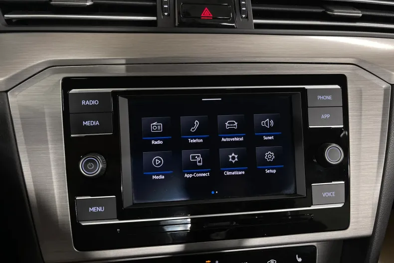 Volkswagen Passat din 2021 cu 37.230 km - oferta VOL246330 - foto 18