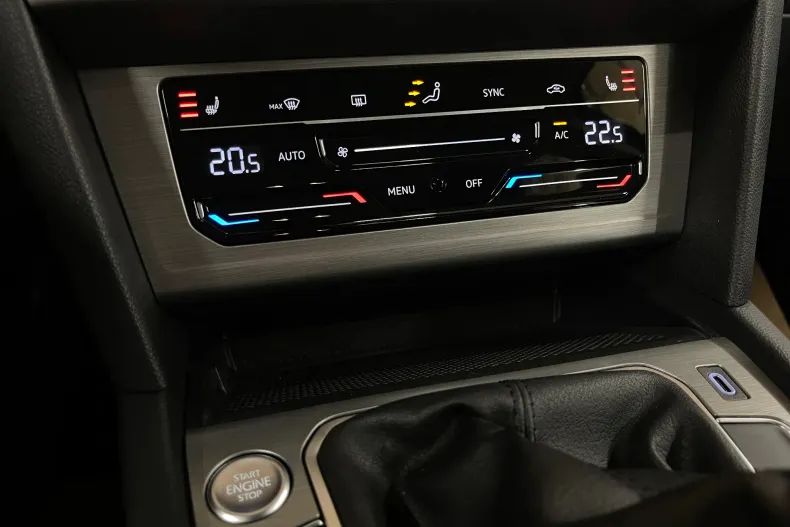 Volkswagen Passat din 2021 cu 37.230 km - oferta VOL246330 - foto 20