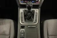 Volkswagen Passat din 2021 cu 37.230 km - oferta VOL246330 - foto 23