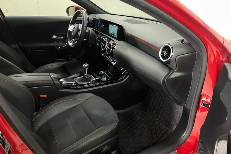 Mercedes-Benz A 200 (Clasa A) din 2021 cu 51.184 km - oferta MER246331 - foto 9