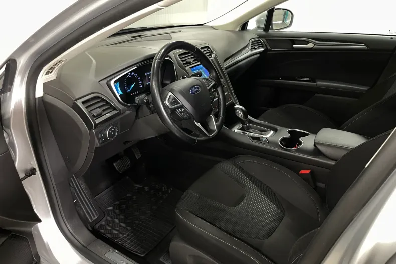 Ford Mondeo din 2022 cu 99.600 km - oferta FOR246333 - foto 5