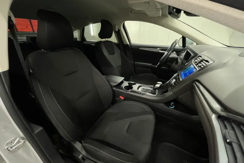 Ford Mondeo din 2022 cu 99.600 km - oferta FOR246333 - foto 10