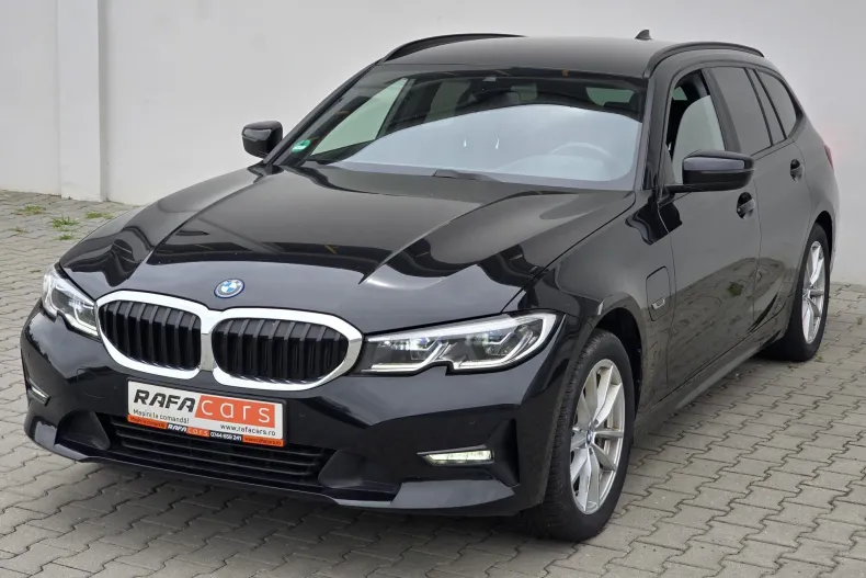 BMW 330 (Seria 3) din 2022 cu 102.000 km - oferta BMW246338 - foto 1