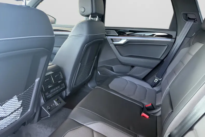 Volkswagen Touareg din 2026 cu 1 km - oferta VOL246355 - foto 13