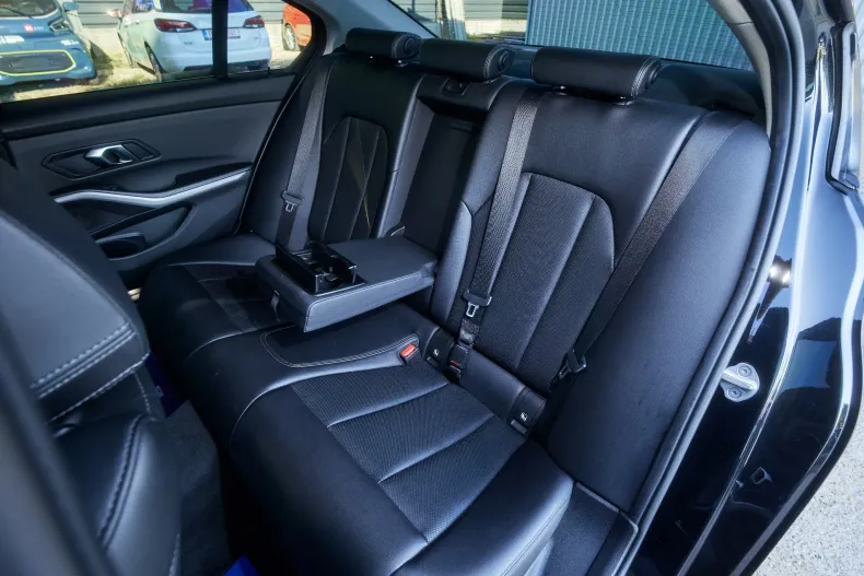 BMW 320 (Seria 3) din 2022 cu 112.863 km - oferta BMW246359 - foto 18