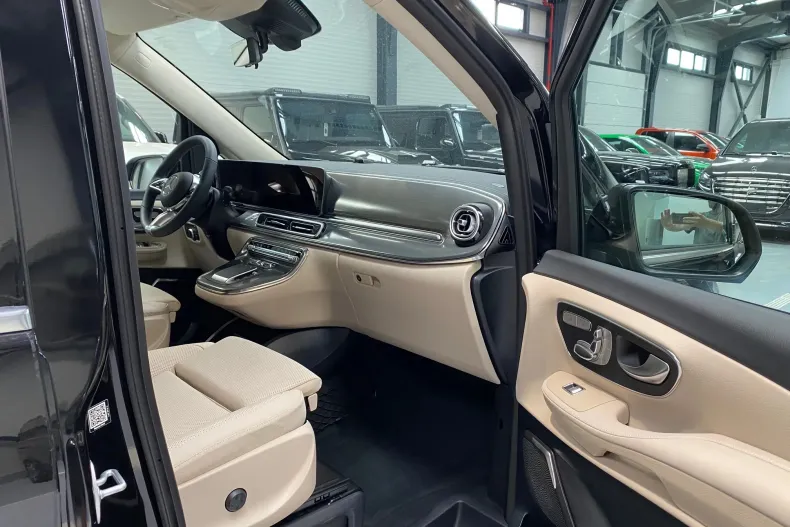 Mercedes-Benz V 300 (Clasa V) din 2026 cu 10 km - oferta MER246371 - foto 15