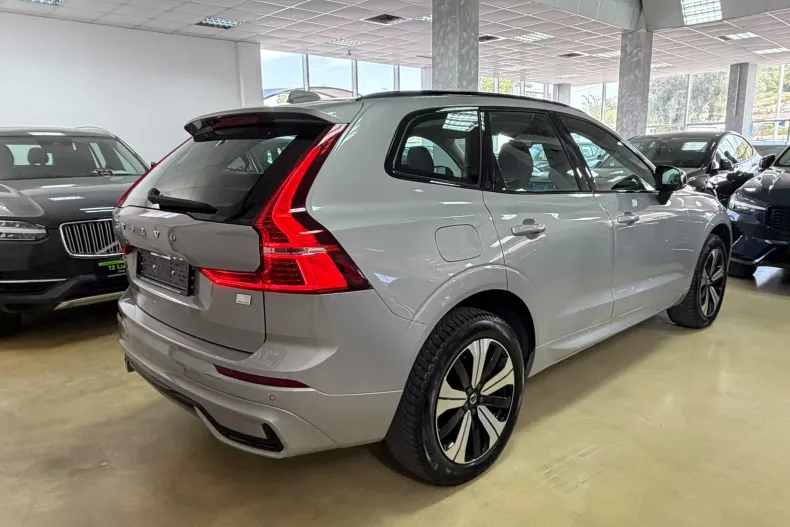 Volvo XC60 din 2023 cu 65.250 km - oferta VOL246374 - foto 8