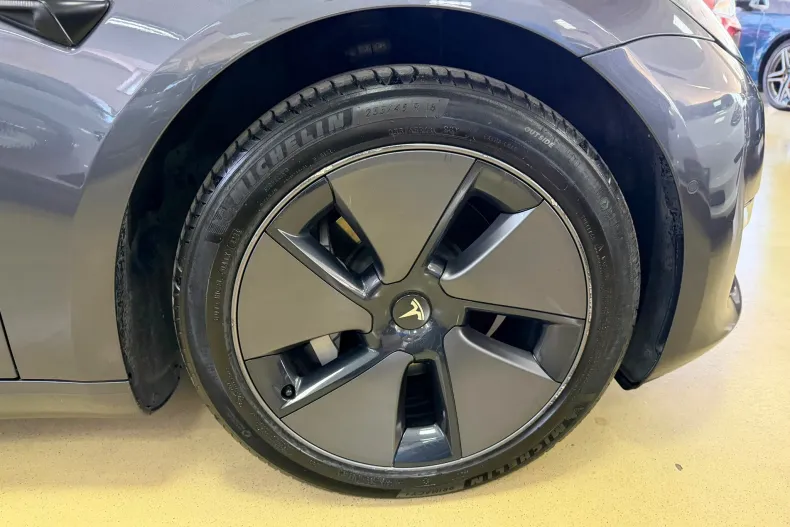 Tesla Model 3 din 2022 cu 142.000 km - oferta TES246376 - foto 8