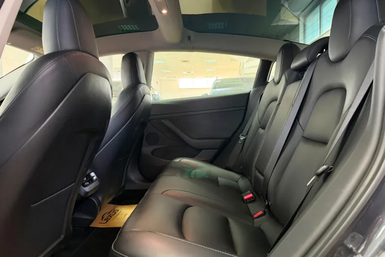 Tesla Model 3 din 2022 cu 142.000 km - oferta TES246376 - foto 15