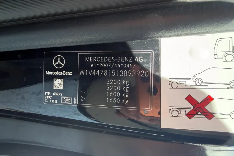 Mercedes-Benz V 300 (Clasa V) din 2022 cu 44.448 km - oferta MER246377 - foto 9