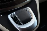 Mercedes-Benz V 300 (Clasa V) din 2022 cu 44.448 km - oferta MER246377 - foto 23