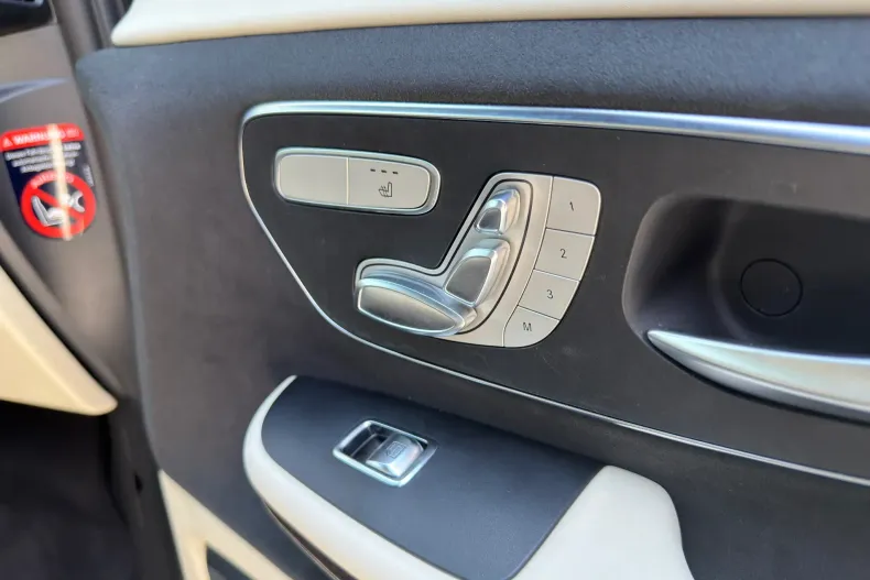 Mercedes-Benz V 300 (Clasa V) din 2022 cu 44.448 km - oferta MER246377 - foto 25