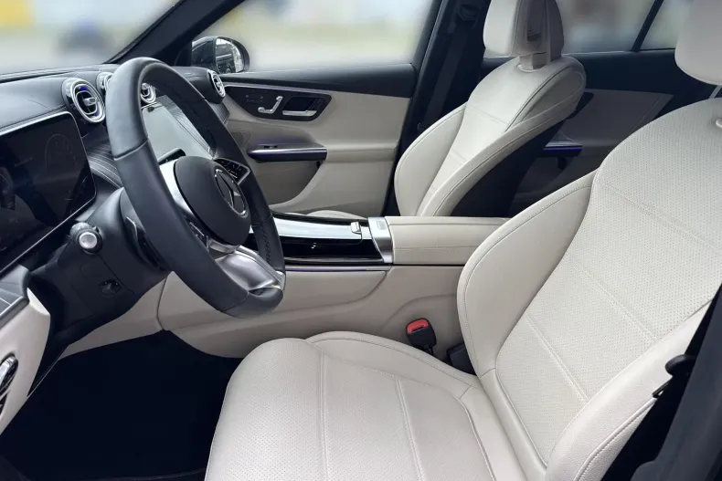 Mercedes-Benz GLC 300 (Clasa GLC) din 2024 cu 15.308 km - oferta MER246385 - foto 13
