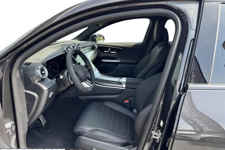 Mercedes-Benz GLC 300 (Clasa GLC) din 2025 cu 6.000 km - oferta MER246387 - foto 11