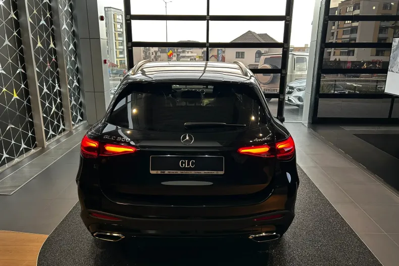 Mercedes-Benz GLC 300 (Clasa GLC) din 2024 cu 5.000 km - oferta MER246388 - foto 5