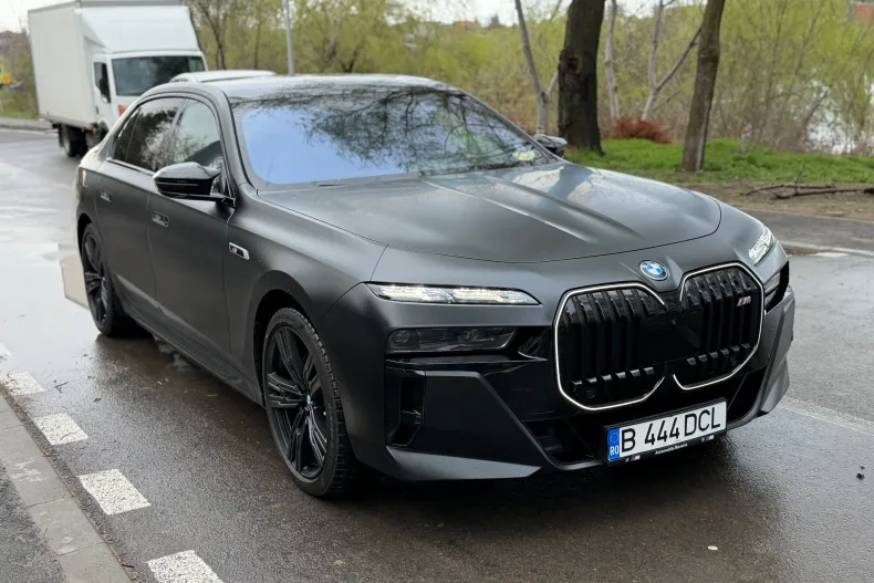 BMW M7 (Seria 7) din 2024 cu 29.000 km - oferta BMW246390 - foto 8