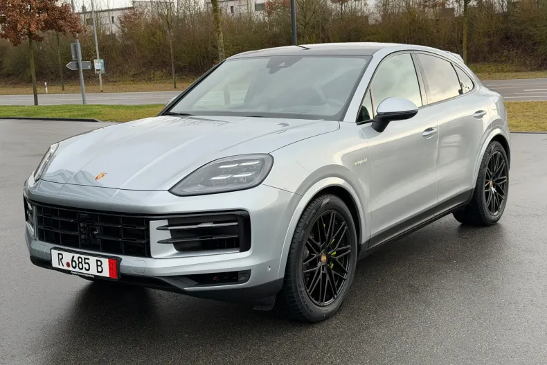 Porsche Cayenne din 2024 cu 32.000 km - oferta POR246392 - foto 3