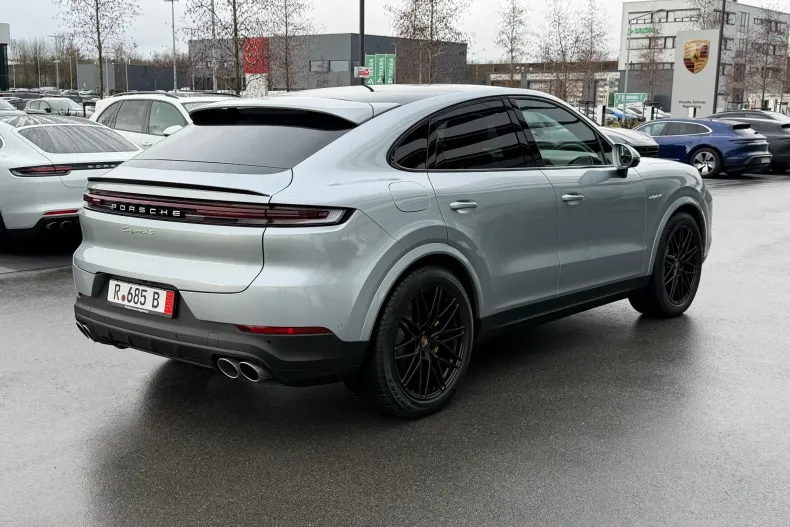 Porsche Cayenne din 2024 cu 32.000 km - oferta POR246392 - foto 4