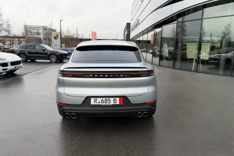 Porsche Cayenne din 2024 cu 32.000 km - oferta POR246392 - foto 17